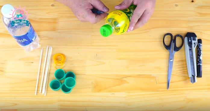 Tự chế xe ô tô bằng vỏ chai nhựa trong 5 phút| Đồ chơi tự chế DIY